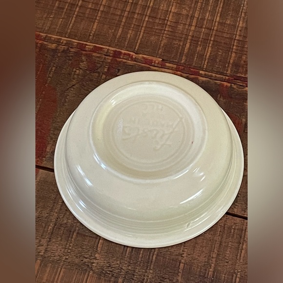 Vintage Fiestaware Ivory Fruit Bowl🍒🍊🍌 - Picture 8 of 8